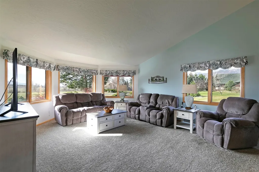 5445 Wildlife Way Florence MT 59833