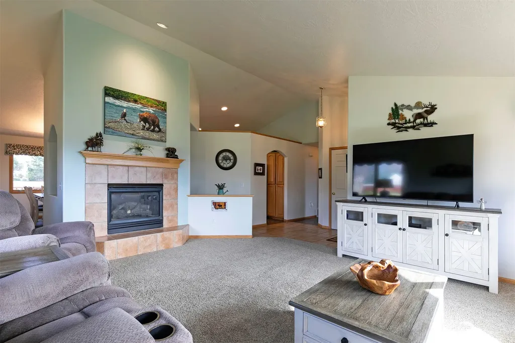 5445 Wildlife Way Florence MT 59833