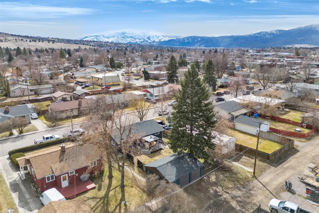 1612 Bel-air Place Missoula MT 59801
