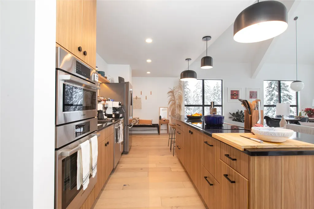 15 Glades Crescent Whitefish MT 59937