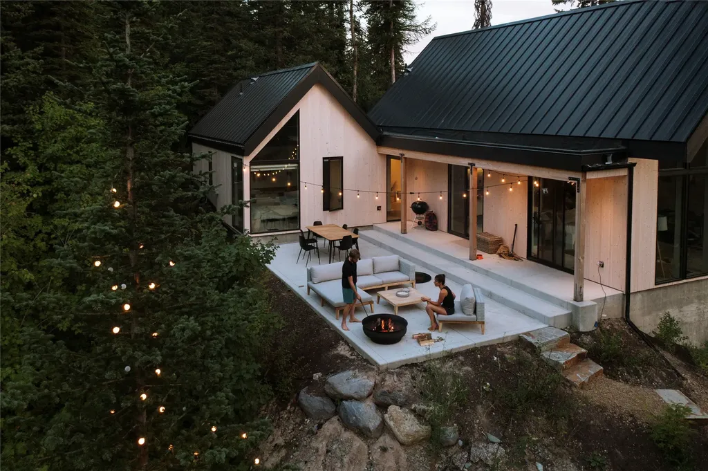 15 Glades Crescent Whitefish MT 59937