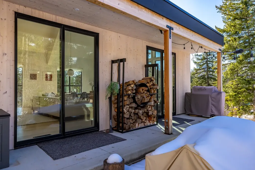 15 Glades Crescent Whitefish MT 59937