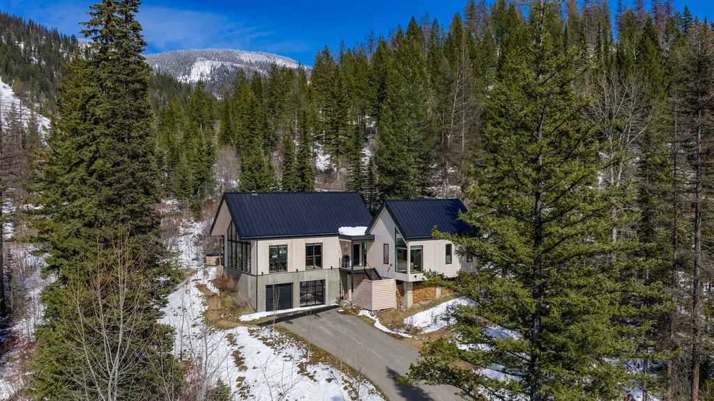 15 Glades Crescent Whitefish MT 59937