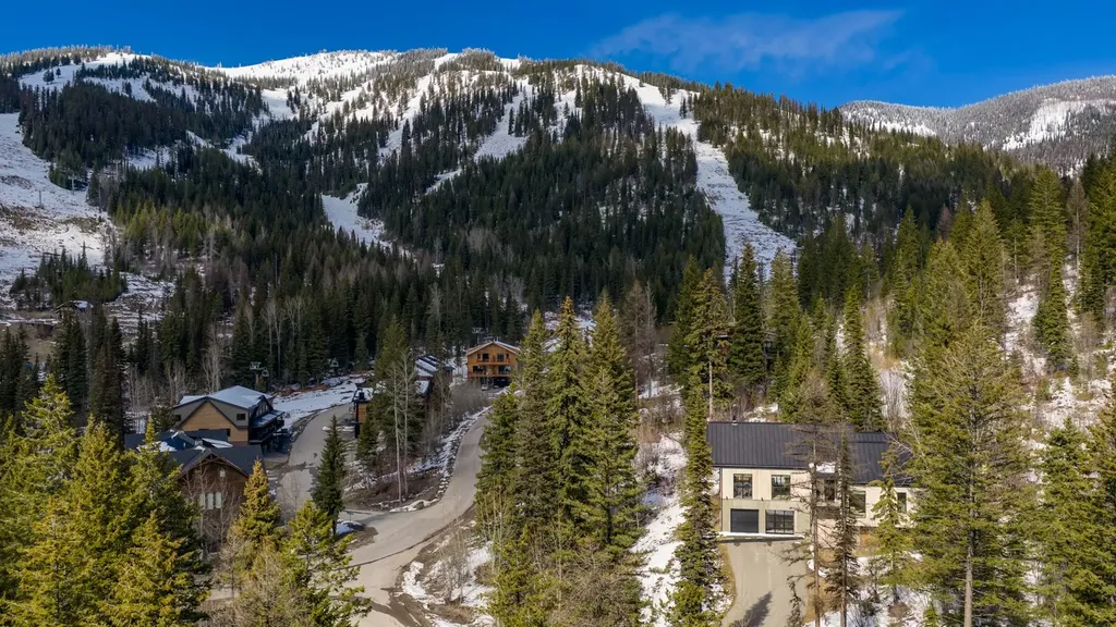 15 Glades Crescent Whitefish MT 59937