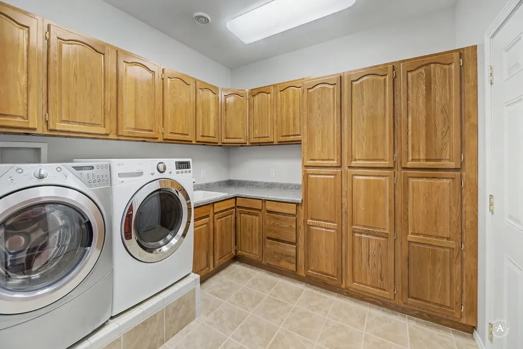 6131 Johnson Road East Helena MT 59635