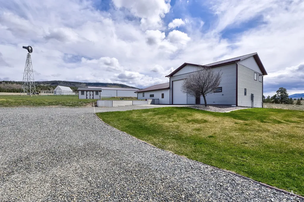 6131 Johnson Road East Helena MT 59635