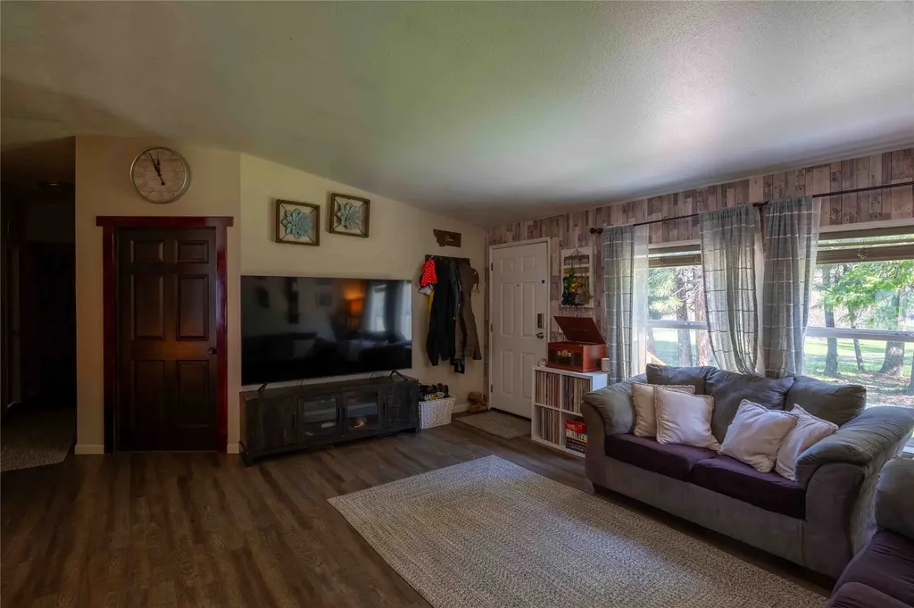 5670 Mt Highway 200 Thompson Falls MT 59873