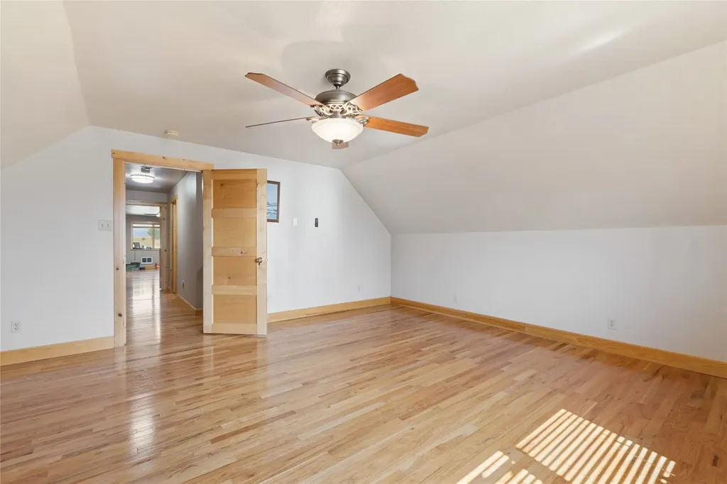 126 Glacial High Court Eureka MT 59917