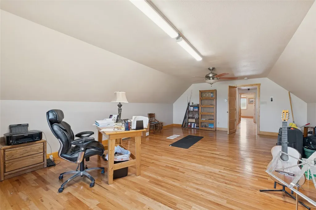 126 Glacial High Court Eureka MT 59917