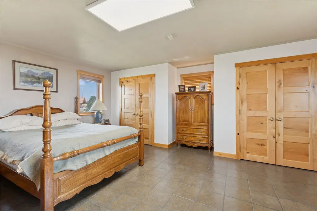 126 Glacial High Court Eureka MT 59917