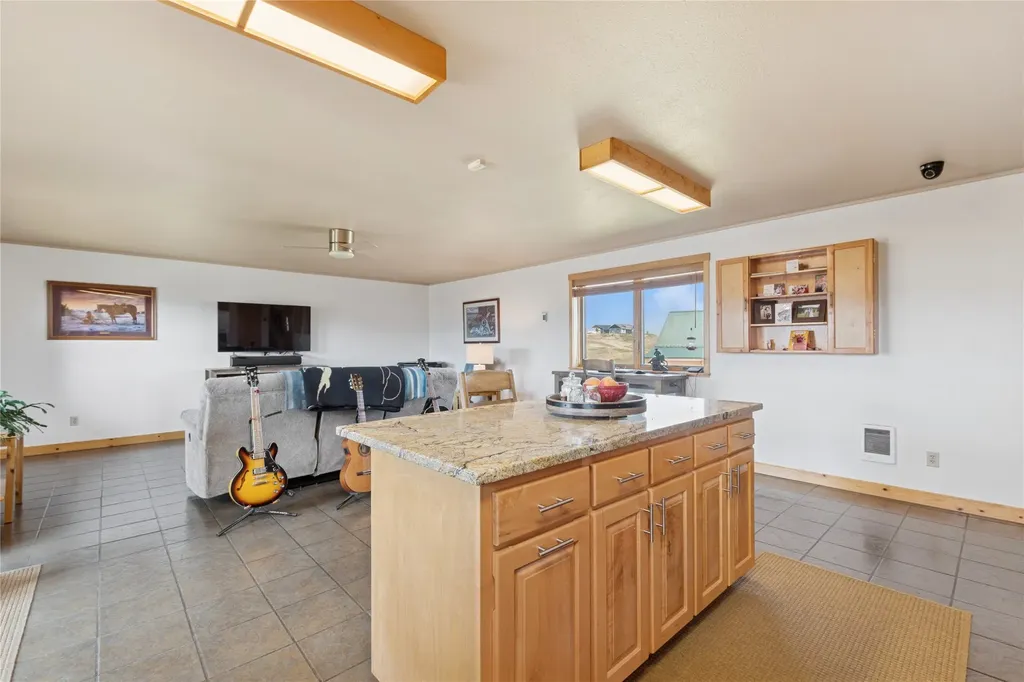 126 Glacial High Court Eureka MT 59917