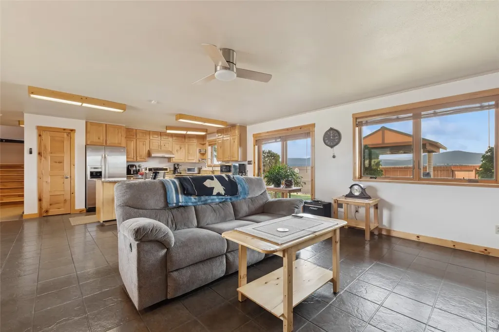 126 Glacial High Court Eureka MT 59917