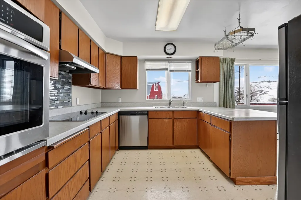 42 Cora Creek Road Belt MT 59412