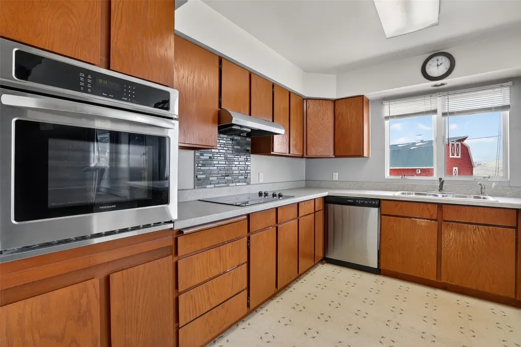 42 Cora Creek Road Belt MT 59412