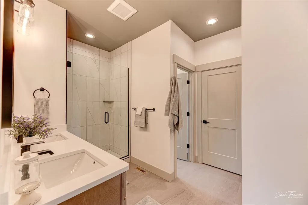 2916 Travis Avenue Helena MT 59601