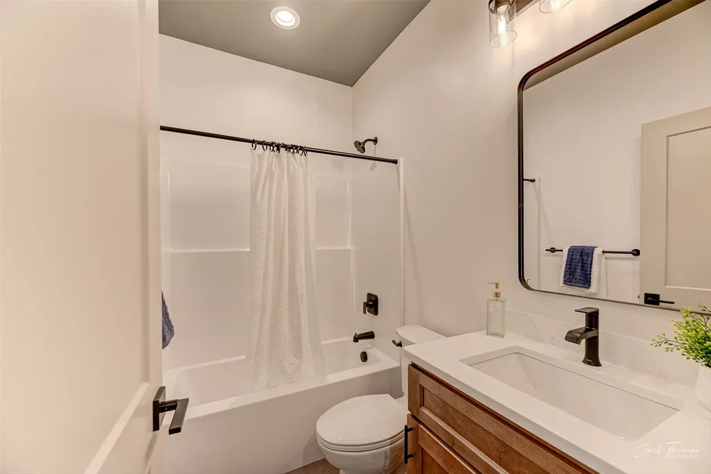 2916 Travis Avenue Helena MT 59601