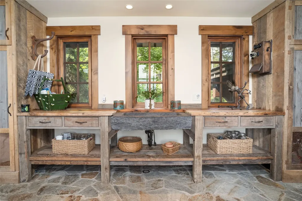 1263 Spencer Ridge Road Whitefish MT 59937
