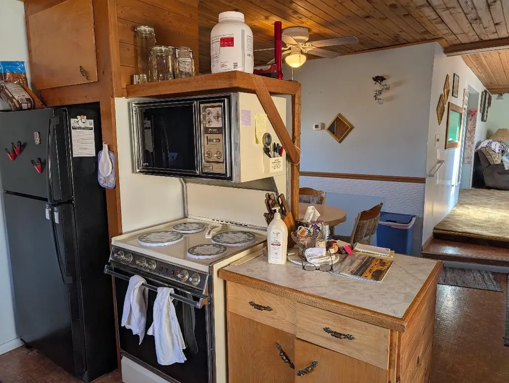 115 Plum Street Shelby MT 59474