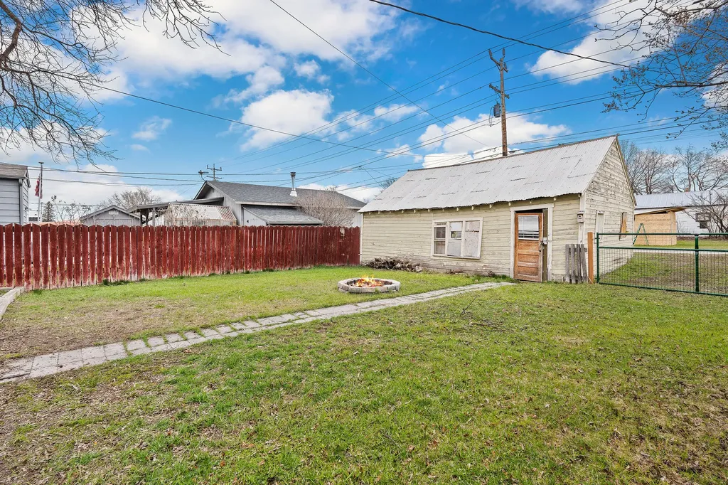 339 8th Avenue W Kalispell MT 59901