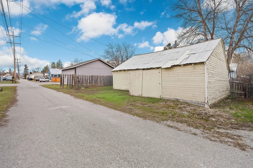 339 8th Avenue W Kalispell MT 59901