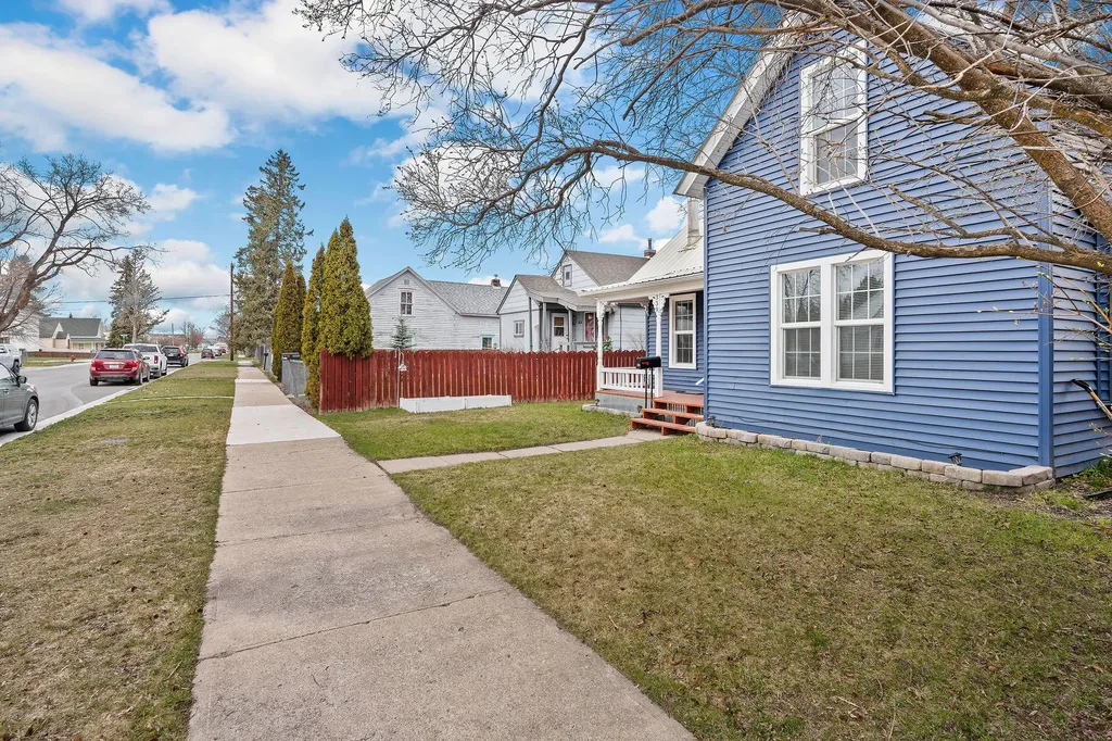 339 8th Avenue W Kalispell MT 59901