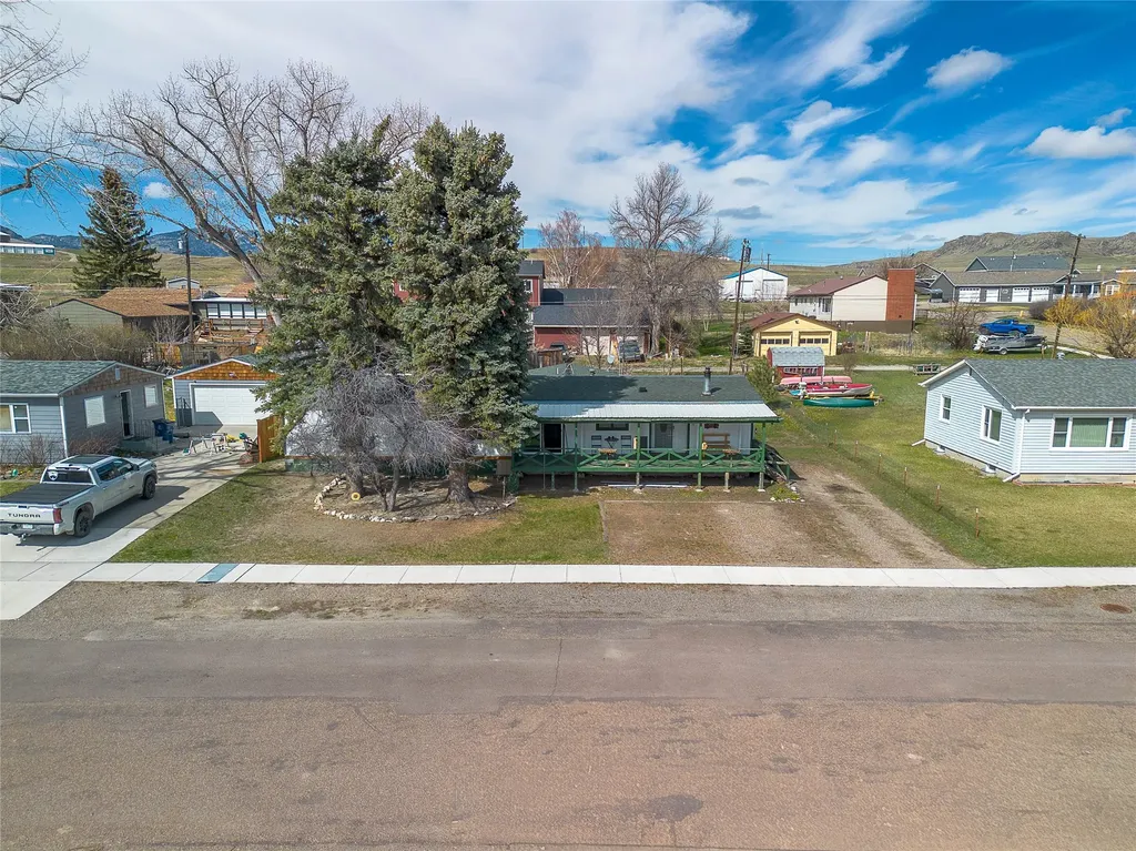 311 2nd Street S Cascade MT 59421