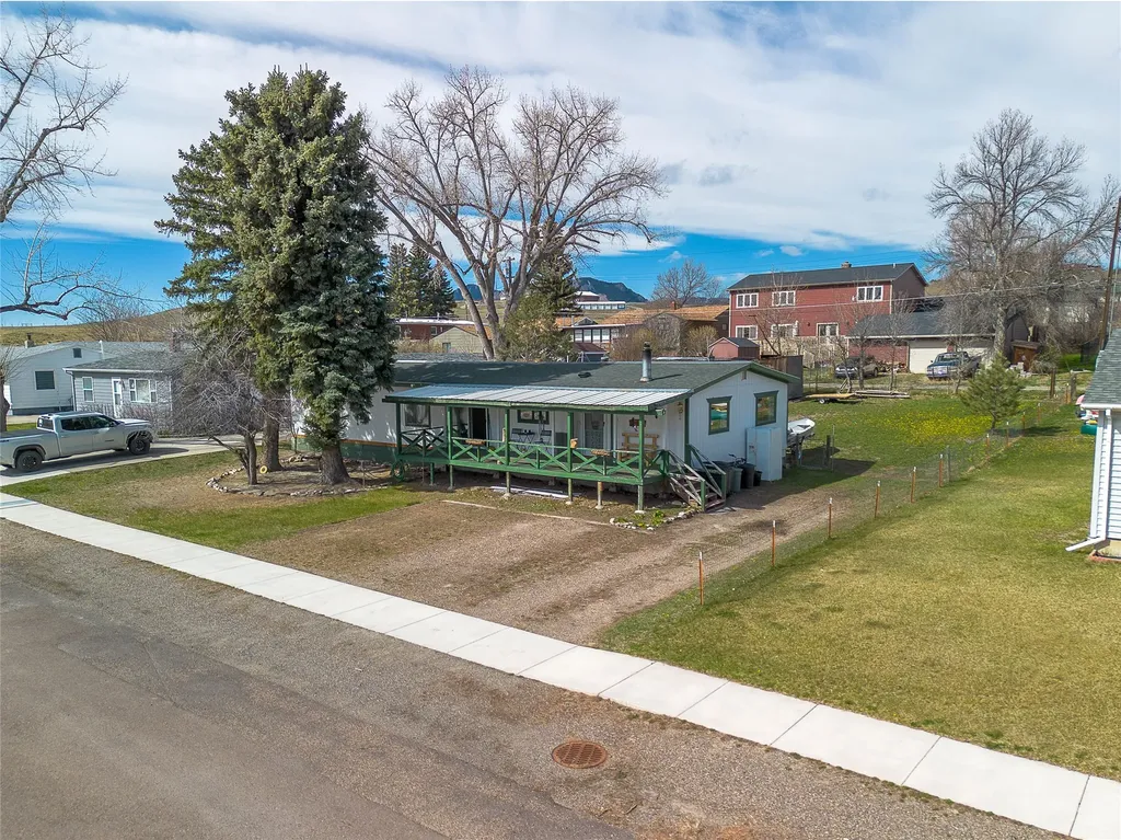 311 2nd Street S Cascade MT 59421