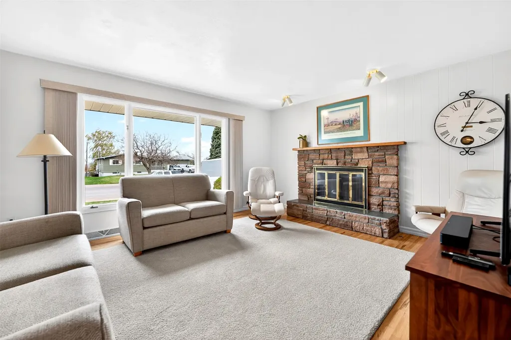 837 36th Avenue NE Great Falls MT 59404