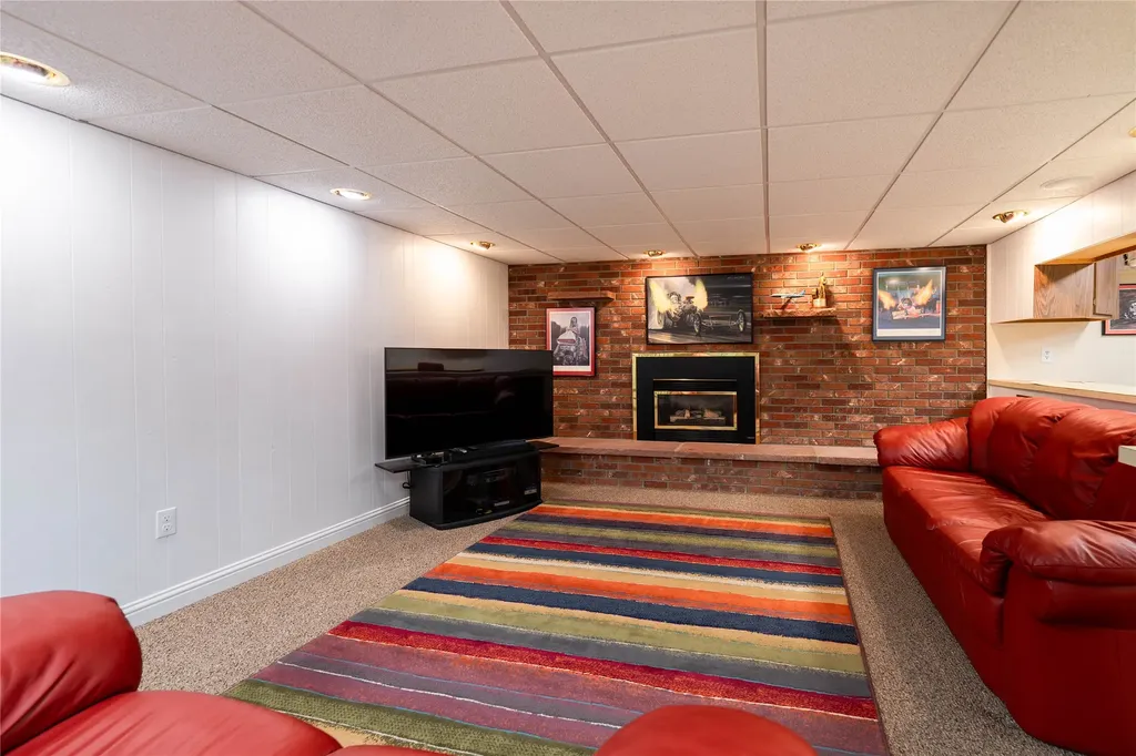 837 36th Avenue NE Great Falls MT 59404