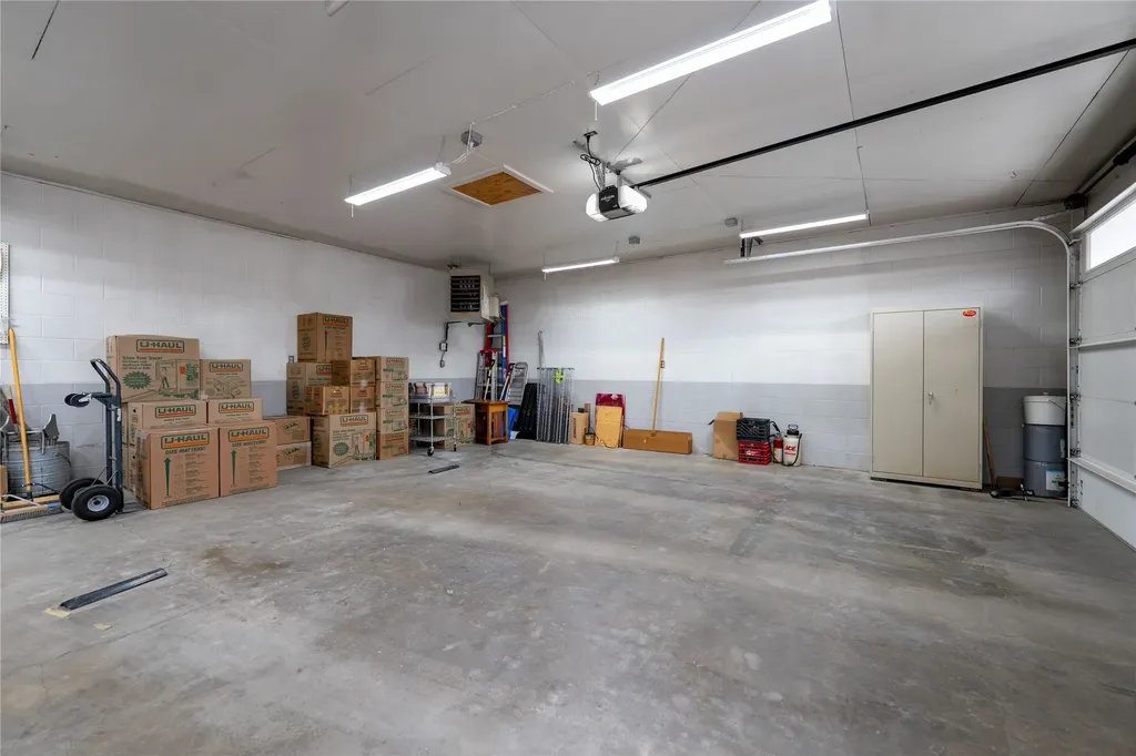 837 36th Avenue NE Great Falls MT 59404