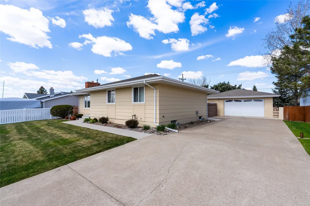 837 36th Avenue NE Great Falls MT 59404