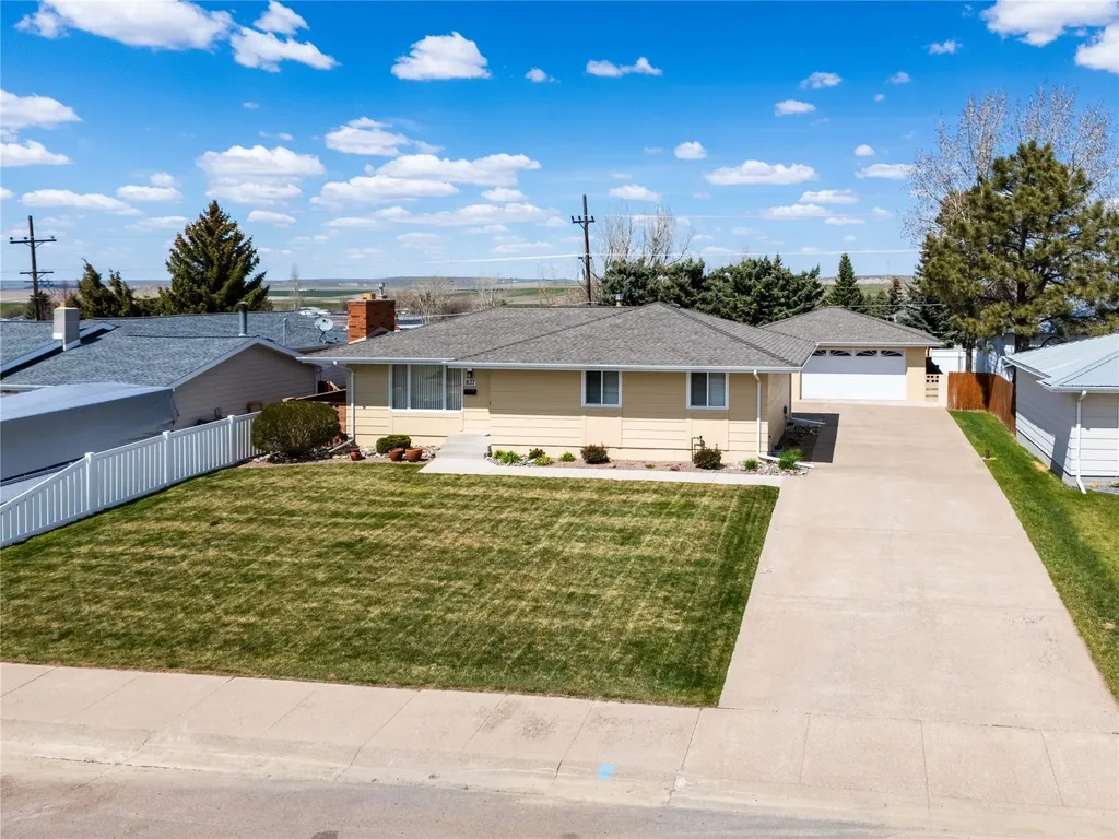 837 36th Avenue NE Great Falls MT 59404