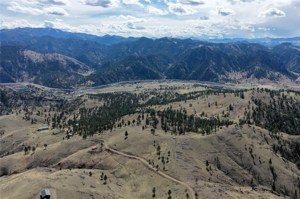 Tbd Big Pine Lane Cascade MT 59421