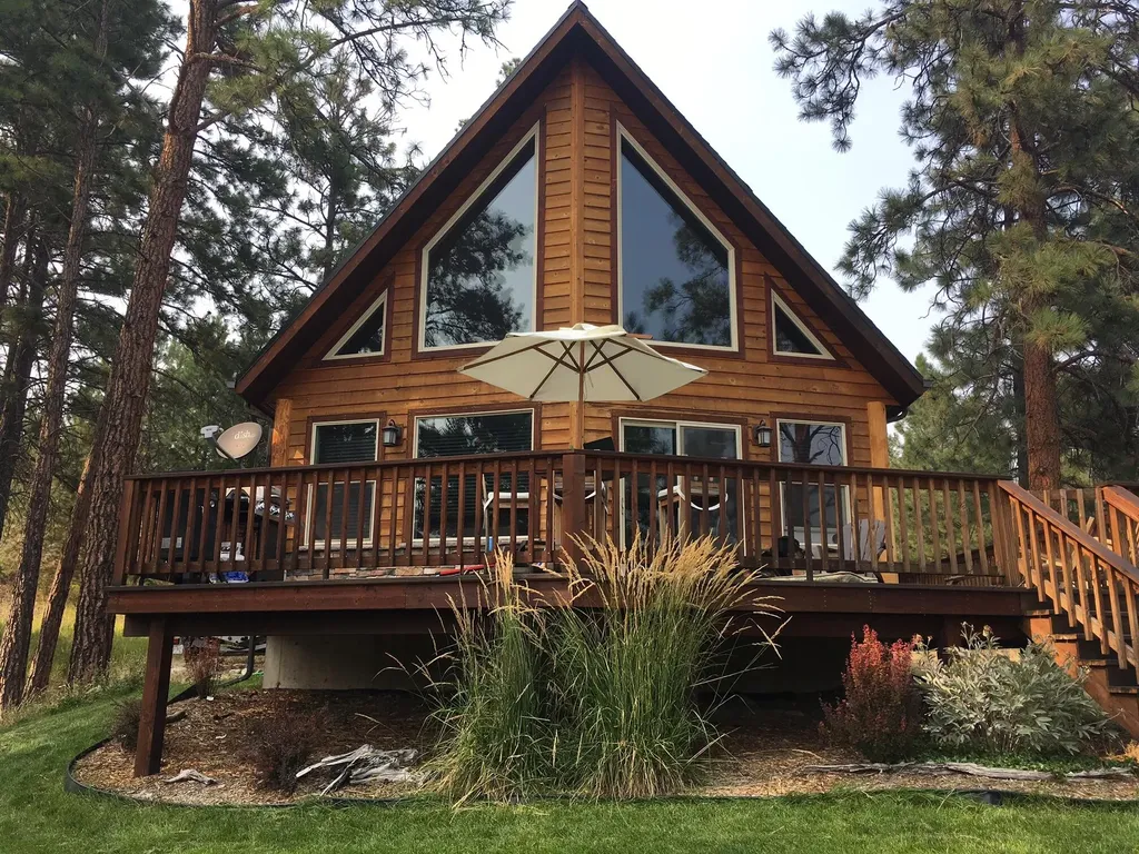 171 Carpenter Lane Eureka MT 59917