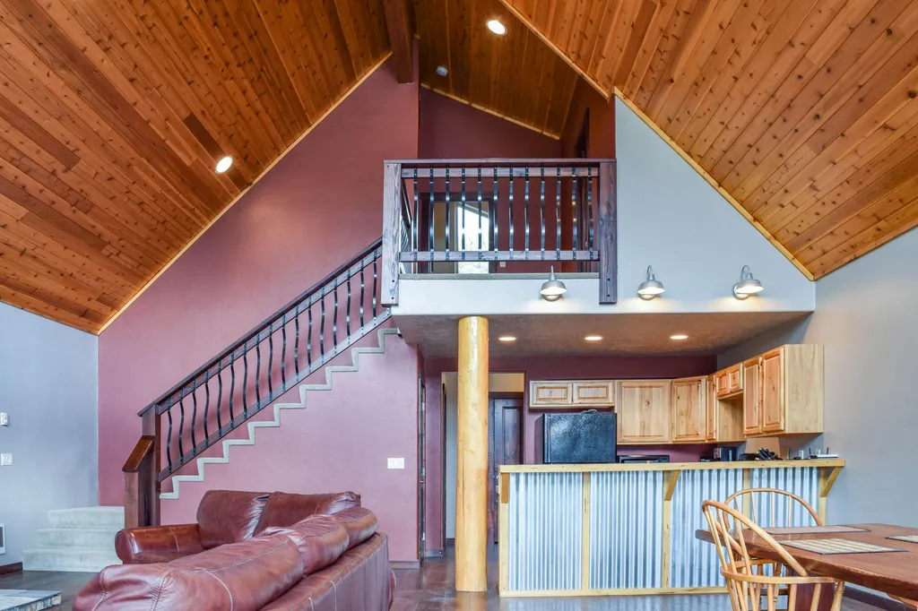 171 Carpenter Lane Eureka MT 59917