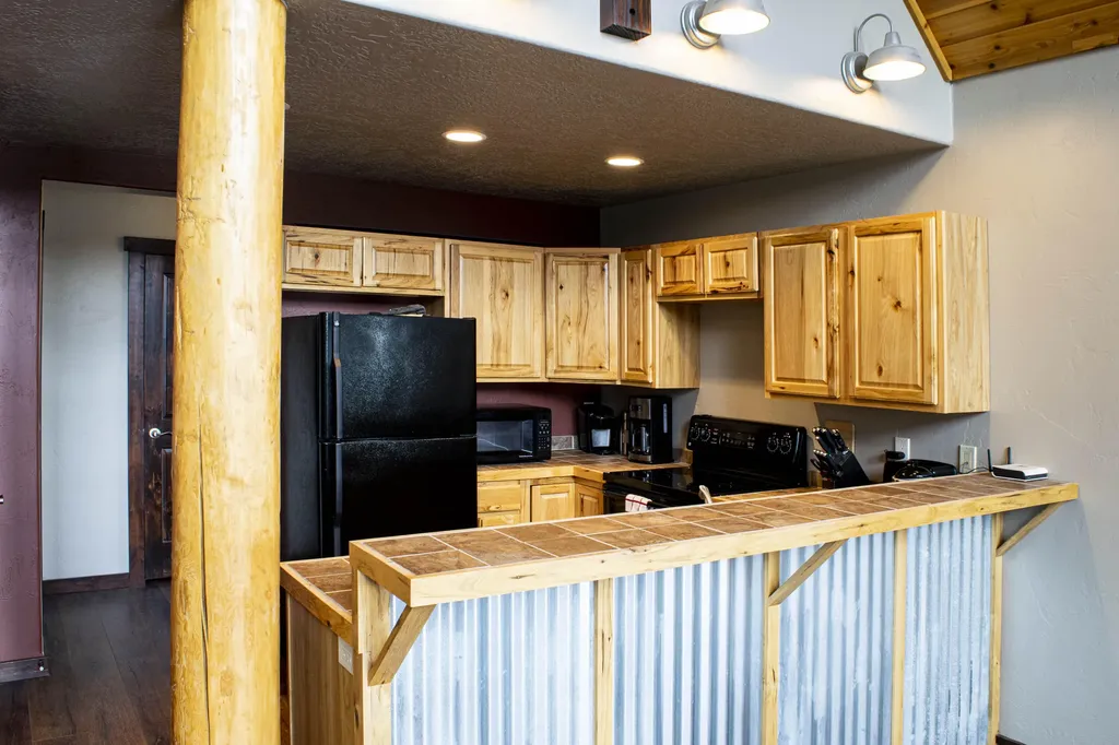 171 Carpenter Lane Eureka MT 59917