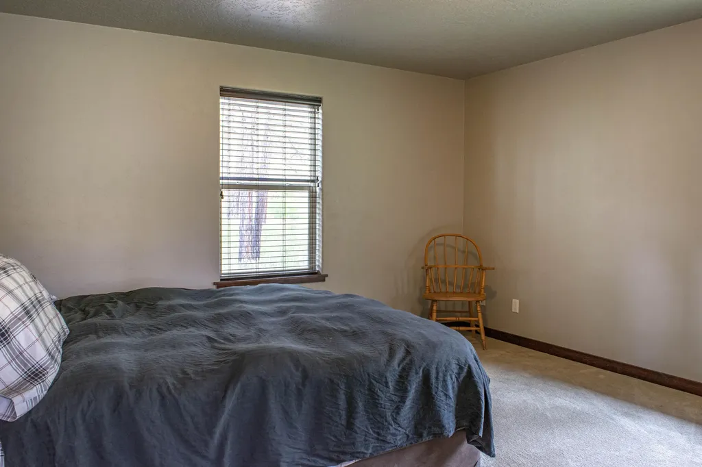 171 Carpenter Lane Eureka MT 59917
