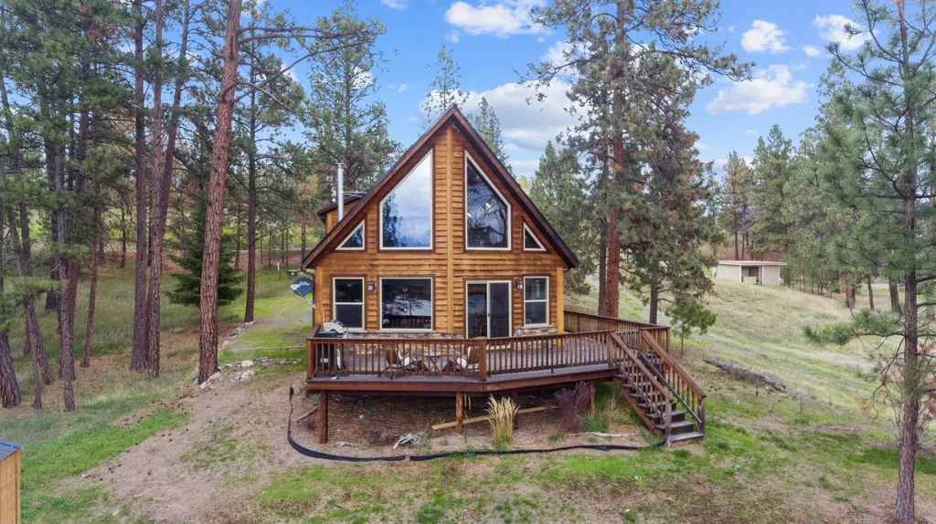 171 Carpenter Lane Eureka MT 59917