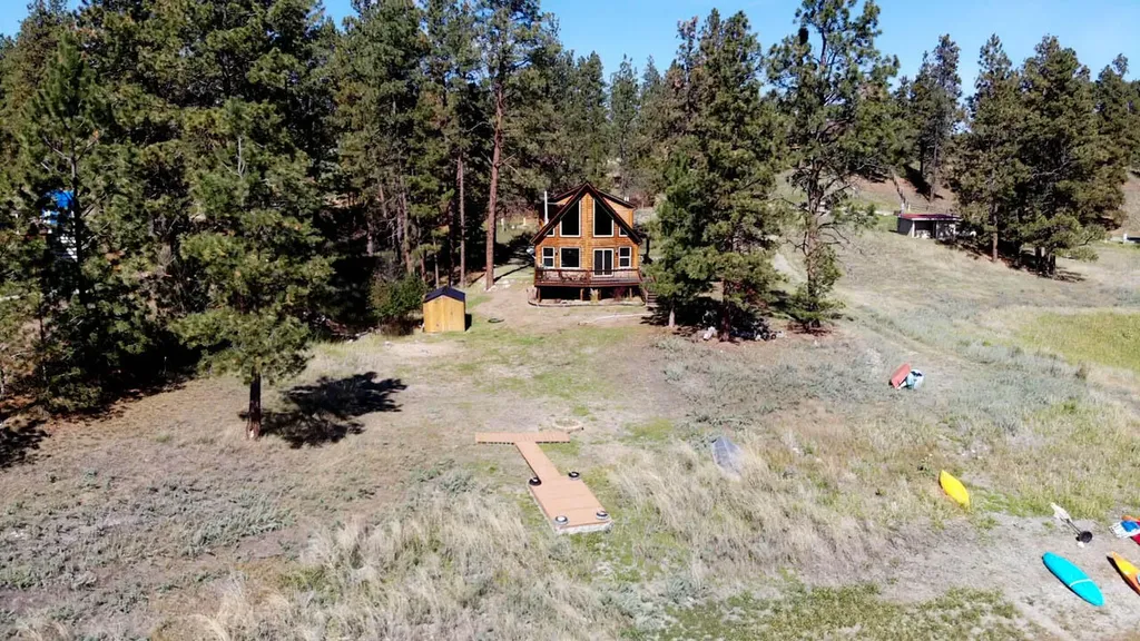 171 Carpenter Lane Eureka MT 59917