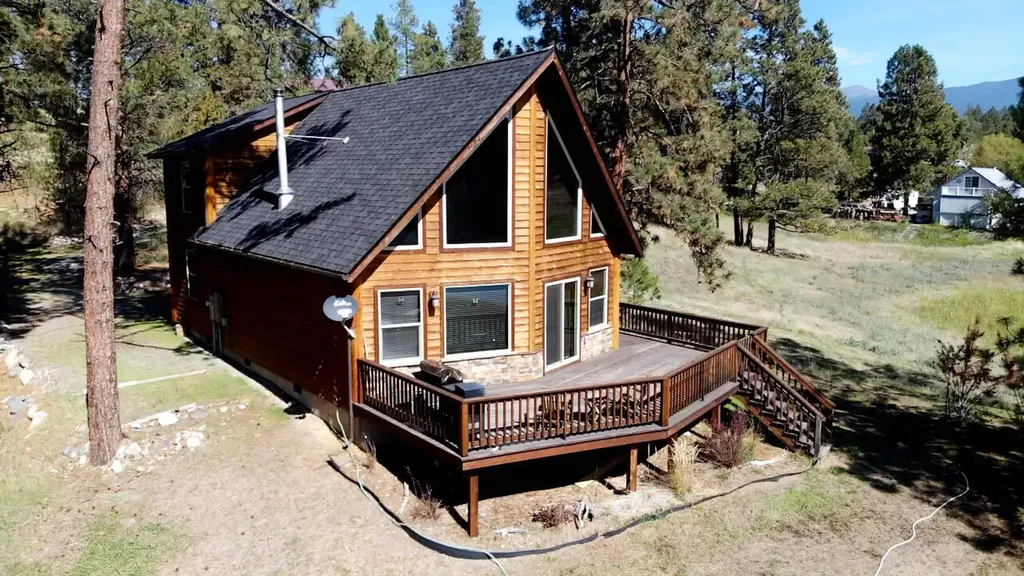 171 Carpenter Lane Eureka MT 59917