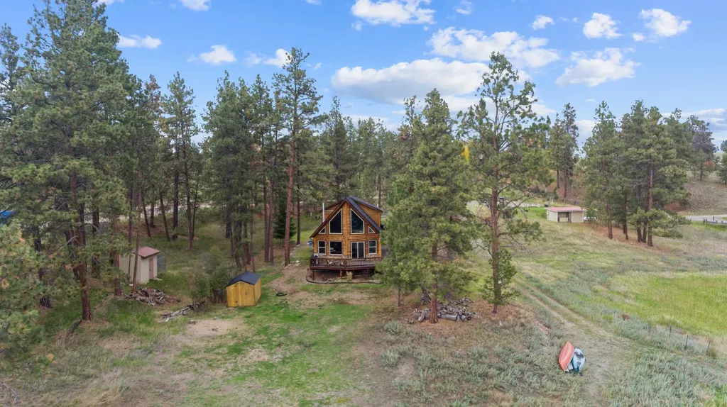 171 Carpenter Lane Eureka MT 59917