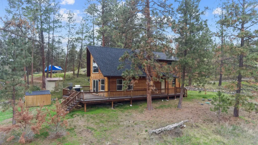 171 Carpenter Lane Eureka MT 59917