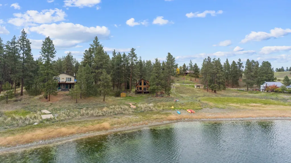 171 Carpenter Lane Eureka MT 59917
