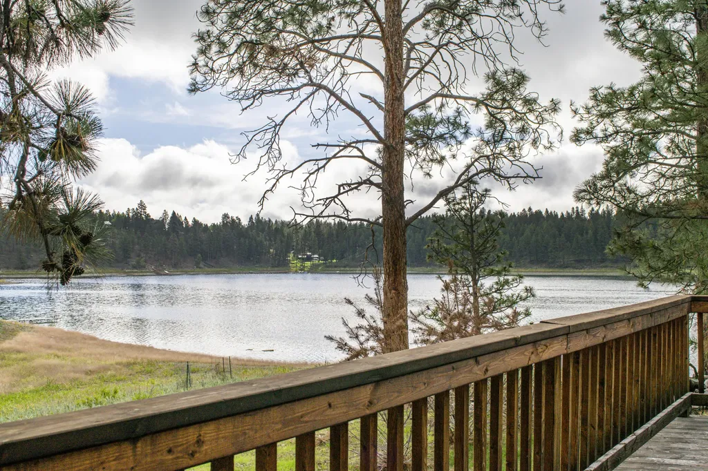 171 Carpenter Lane Eureka MT 59917