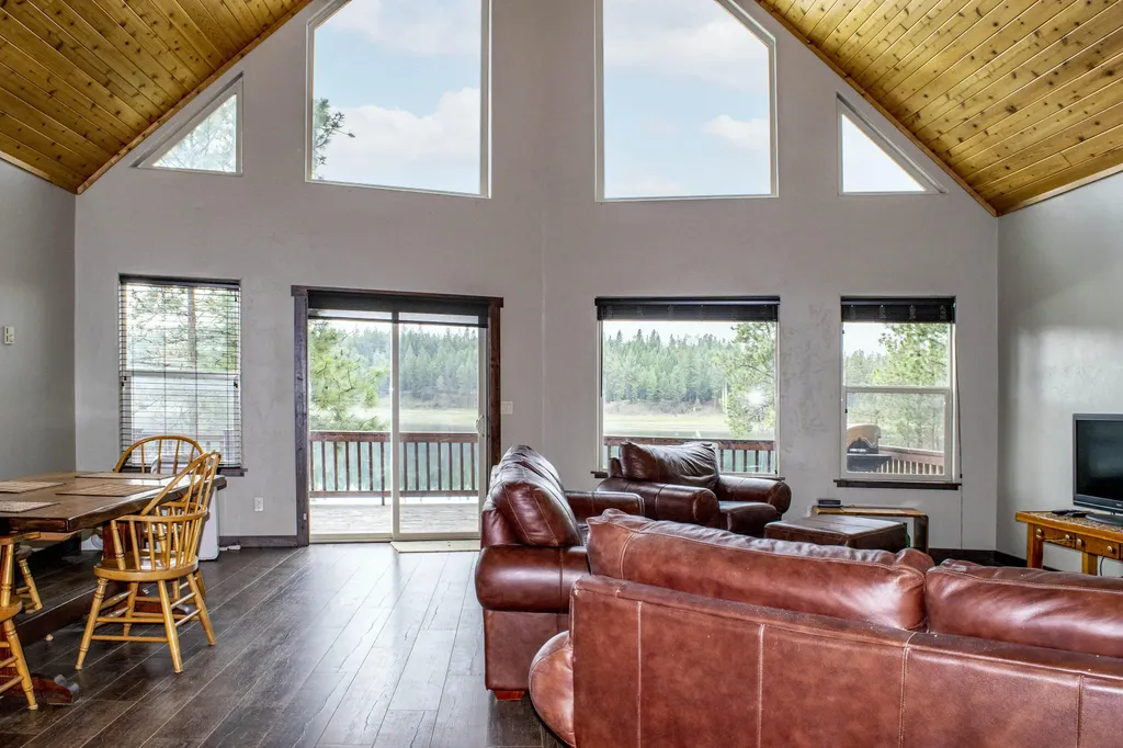 171 Carpenter Lane Eureka MT 59917