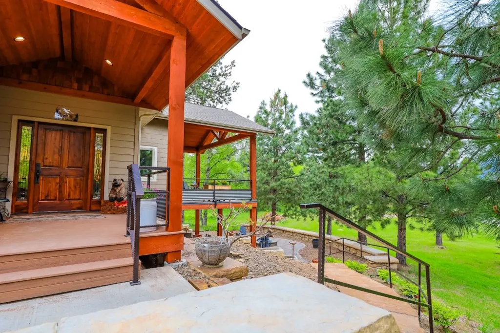 110 Conifer Lane Bigfork MT 59911