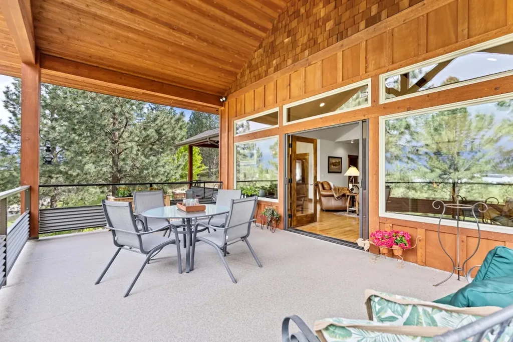 110 Conifer Lane Bigfork MT 59911