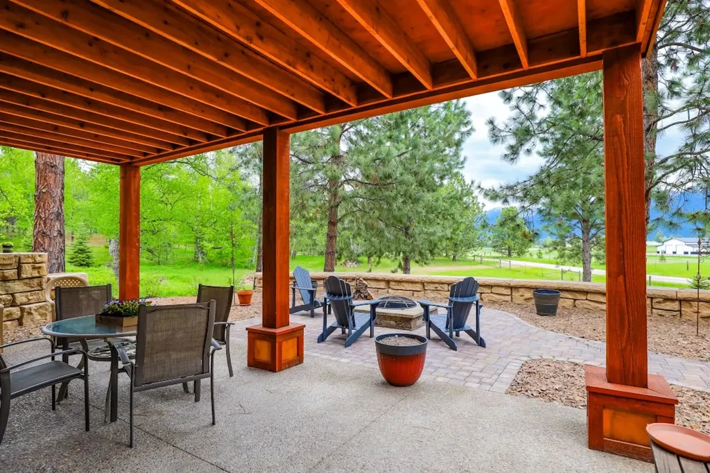 110 Conifer Lane Bigfork MT 59911