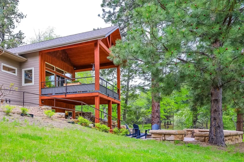 110 Conifer Lane Bigfork MT 59911