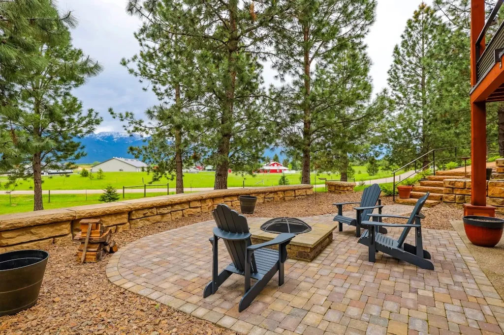 110 Conifer Lane Bigfork MT 59911